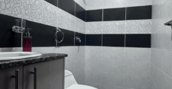 Rento Suite, con Estudio, Sin Amoblar, Parqueadero. Sector 10 de Agosto