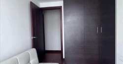Rento Suite, con Estudio, Sin Amoblar, Parqueadero. Sector 10 de Agosto