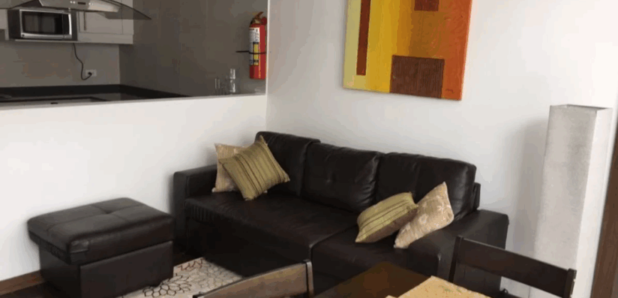 Rento Suite Amoblada, un Dormitorio, Parqueadero. Sector El Batan