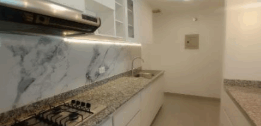 Rento Suite, Sin Amoblar, un Dormitorio, Parqueadero. Sector La Carolina