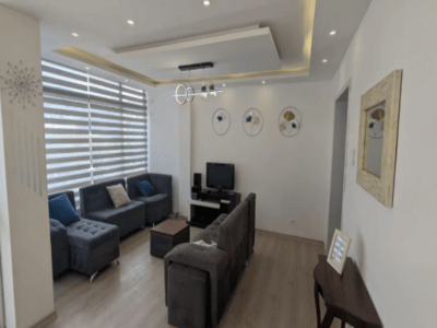 Rento Departamento, 2 Dorm., Semi – Amoblado. Sector Av America