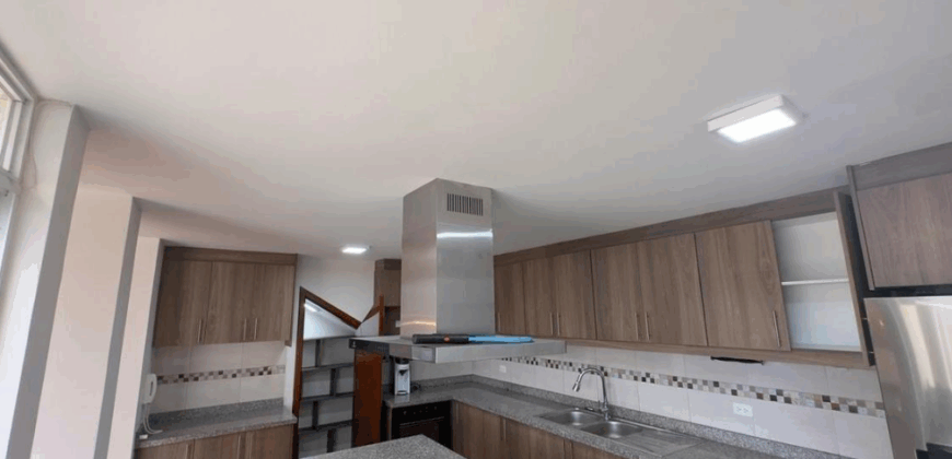 Rento Casa, Amoblada, 3 Dorm., Conj. Privado. Sector La Armenia