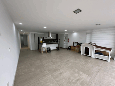 Rento Departamento, 3 Dorm., Sin Amoblar, Terraza. Sector Cumbaya