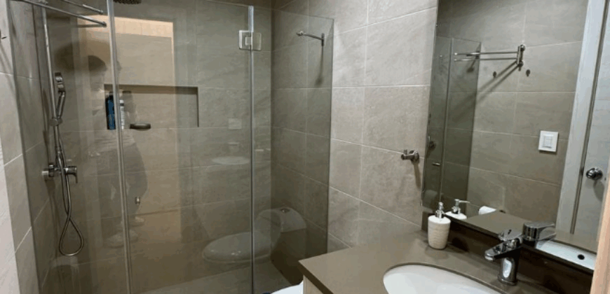 Rento Departamento, 3 Dorm., Sin Amoblar, Terraza. Sector Cumbaya
