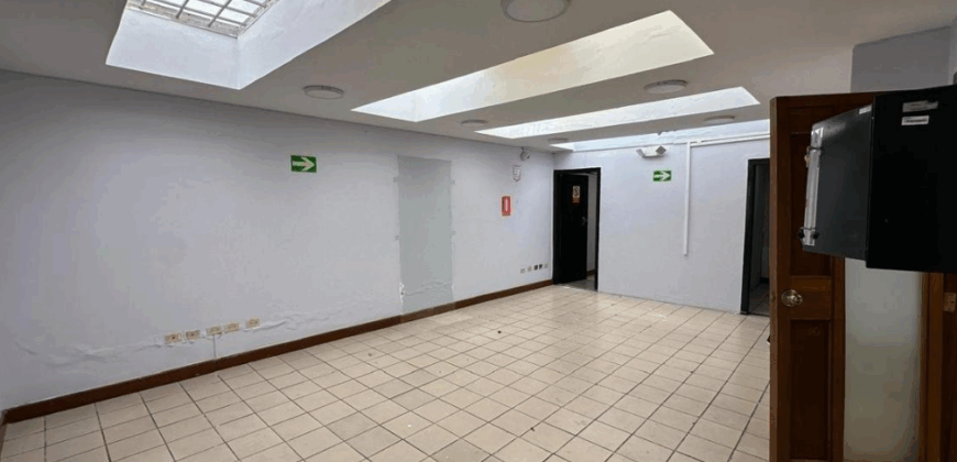 Rento Local Para Instituciones Bancarias, Cooperativas. Centro Histórico