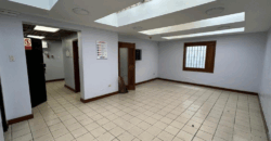 Rento Local Para Instituciones Bancarias, Cooperativas. Centro Histórico