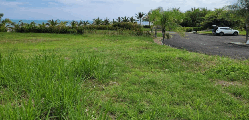 Vendo Terreno, 401.71 m². Urbanización Playa Escondida. Jama – Manabi