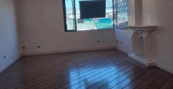 Vendo Departamento 3 Dorm., Parqueadero. Sector Los Granados