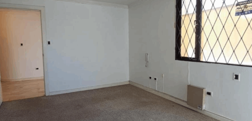 Vendo Departamento 3 Dorm., Parqueadero. Sector Los Granados