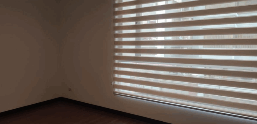 Vendo Departamento, Dos Dorm., Sin Amoblar. Sector 12 de Octubre