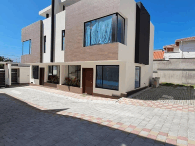 Vendo Casa a Estrenar, 3 Dorm., Jardín. Sector Rancho San Francisco