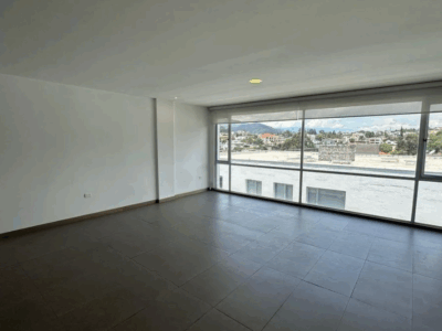 Vendo Departamento, 3 Dorm., Estudio. Urb Privada, Cumbaya