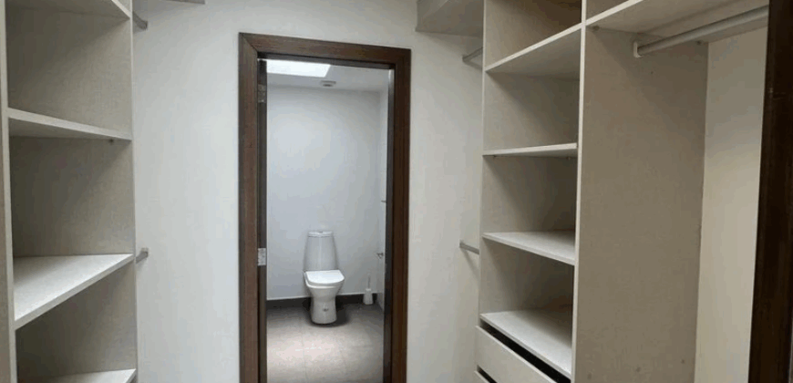 Vendo Departamento, 3 Dorm., Estudio. Urb Privada, Cumbaya