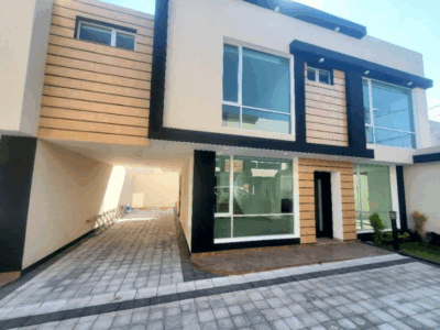 Vendo Casa, No Adosada, 4 Dorm., a Estrenar, Conj. Privado. Sector Tumbaco