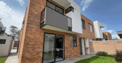 Vendo Casa, 3 Dorm., a Estrenar, Conj Privado. Sector Puembo