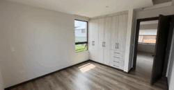 Vendo Casa, 3 Dorm., a Estrenar, Conj Privado. Sector Puembo