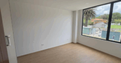 Vendo Casa, Tres Dorm., a Estrenar, Conj. Privado. Sector Tumbaco