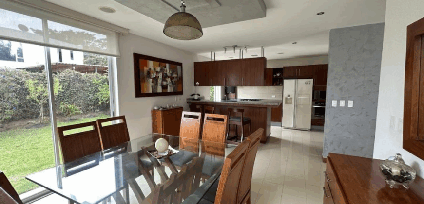 Vendo Casa, Dos Plantas, Tres Dorm., Jardín. Conj. Privado. Sector Tanda