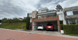 Vendo Casa, Dos Plantas, Tres Dorm., Jardín. Conj. Privado. Sector Tanda