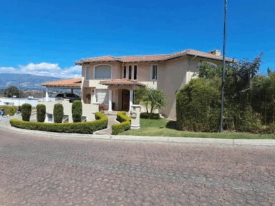 Vendo Casa, 3 Dorm., Urb, Privada. Sector Rancho San Francisco