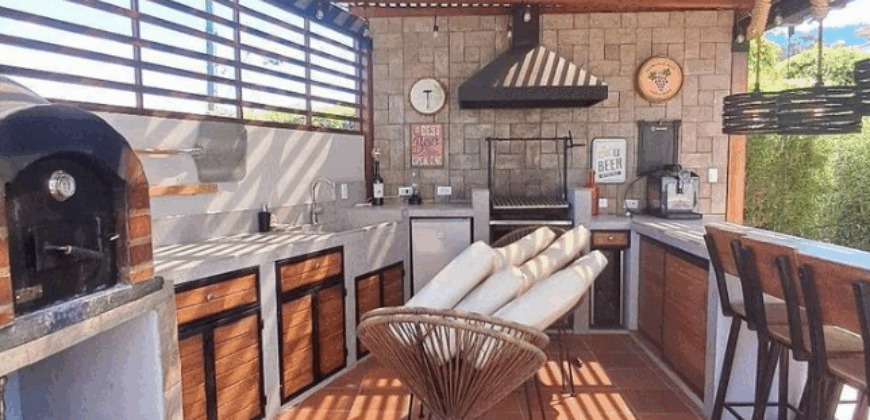 Vendo Casa, Tres Dormitorios, Urb, Privada. Sector Rancho San Francisco