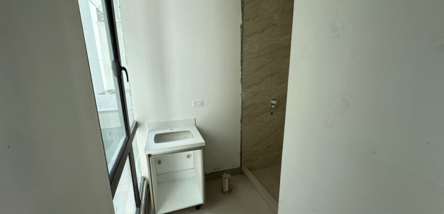 Vendo Departamento, Tres Dormitorios, a Estrenar, Terraza. Sector Quiteño Libre