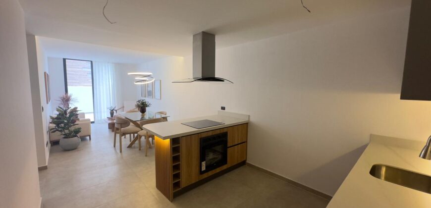 Vendo Suite, a Estrenar, Un Dormitorio, Sin Amoblar. Sector San Patricio, Cumbaya