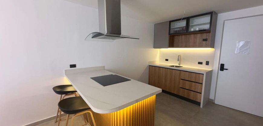 Vendo Suite, a Estrenar, Un Dormitorio, Sin Amoblar. Sector San Patricio, Cumbaya