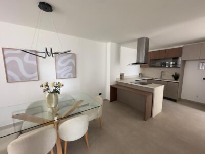 Vendo Departamento, Dos Dormitorios, A Estrenar. Sector San Patricio, Cumbaya