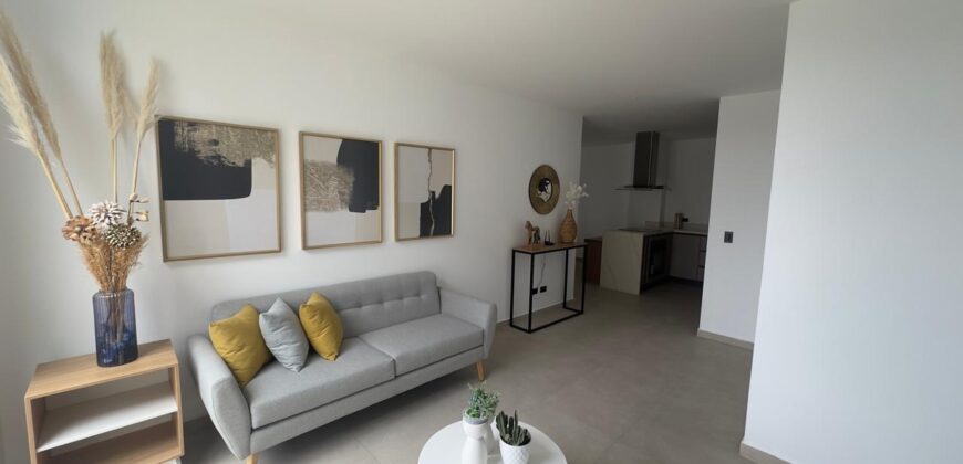 Vendo Departamento, Dos Dormitorios, A Estrenar. Sector San Patricio, Cumbaya