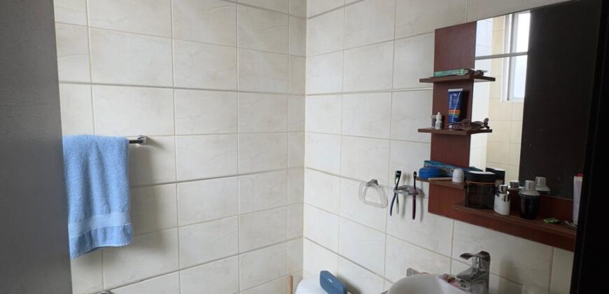 Vendo de Oportunidad Suite, un Dormitorio, Parqueadero. Sector La Carolina