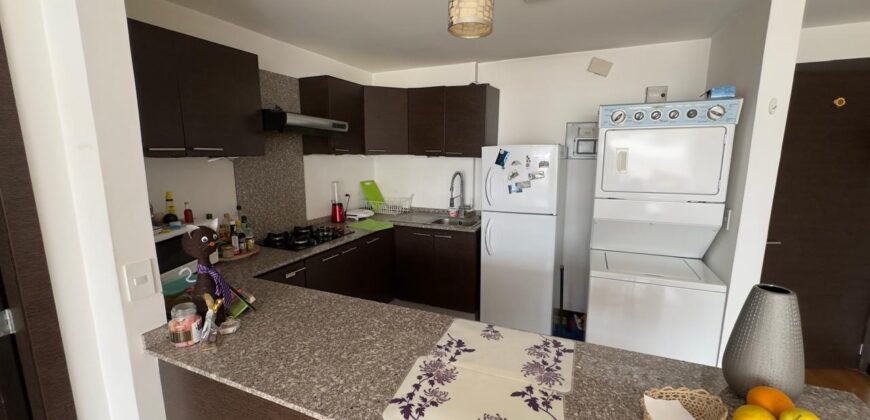 Vendo de Oportunidad Suite, un Dormitorio, Parqueadero. Sector La Carolina