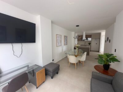 Vendo Departamento, Dos Dormitorios, A Estrenar. Sector San Patricio, Cumbaya
