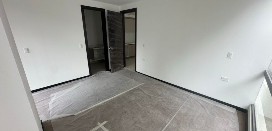 Vendo Suite, a Estrenar, Un Dormitorio, Balcón. Sector Quiteño Libre