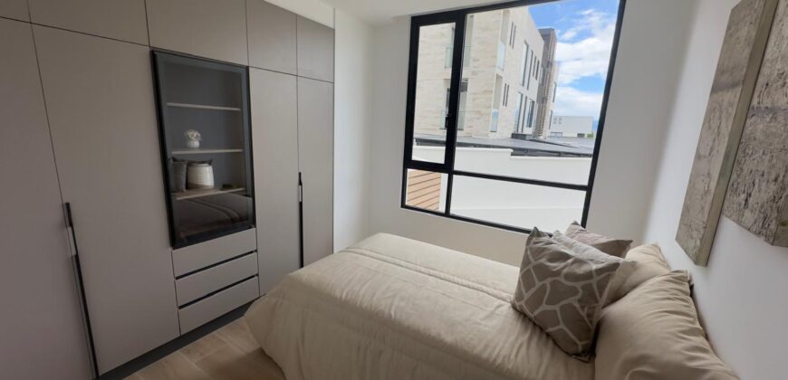 Vendo Departamento, Dos Dormitorios, A Estrenar. Sector San Patricio, Cumbaya