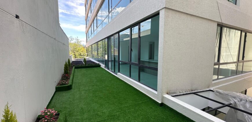 Vendo Departamento, Tres Dormitorios, a Estrenar, Terraza. Sector Quiteño Libre