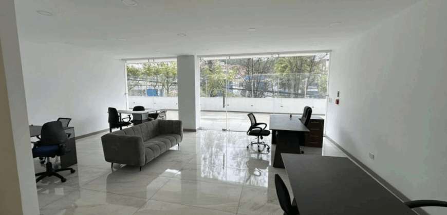 Local en Venta, Planta Baja, Acabados de Primera. Sector Granda Centeno
