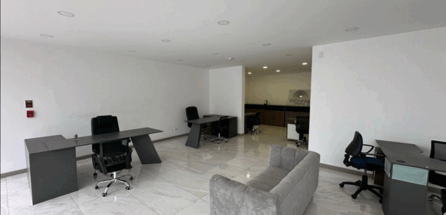 Local en Venta, Planta Baja, Acabados de Primera. Sector Granda Centeno