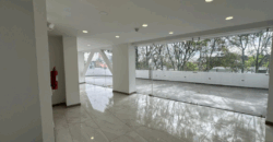 Vendo Local, Acabados de Primera, Planta Baja. Sector Granda Centeno