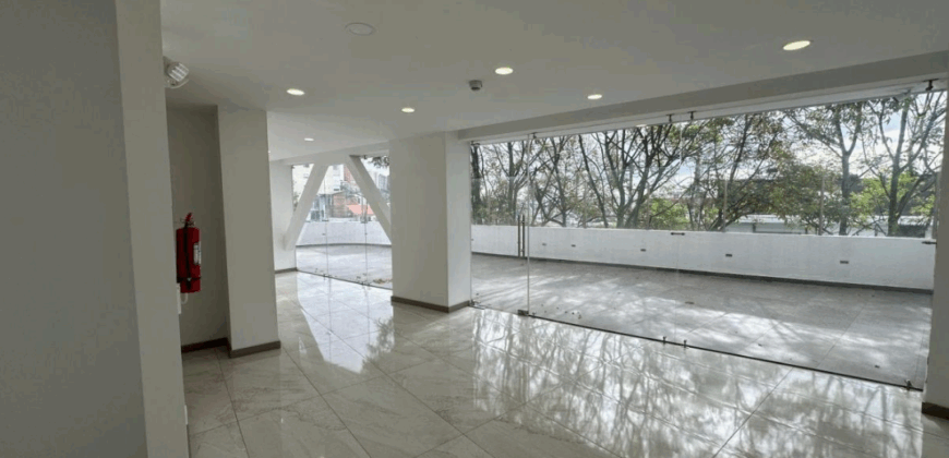 Vendo Local, Acabados de Primera, Planta Baja. Sector Granda Centeno