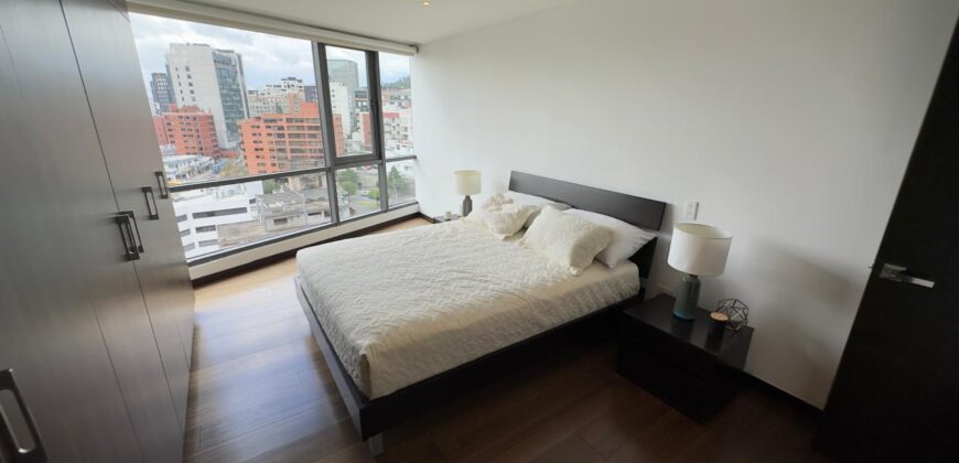 Vendo Elegante, Departamento Tres Dormitorios, Amoblado. Sector Bosmediano