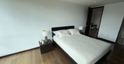 Vendo Elegante, Departamento Tres Dormitorios, Amoblado. Sector Bosmediano