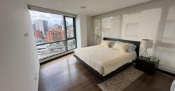 Vendo Elegante, Departamento Tres Dormitorios, Amoblado. Sector Bosmediano