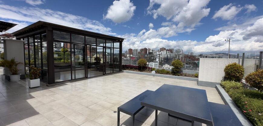 Vendo Elegante, Departamento Tres Dormitorios, Amoblado. Sector Bosmediano