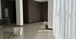 Vendo Elegante, Departamento Tres Dormitorios, Amoblado. Sector Bosmediano
