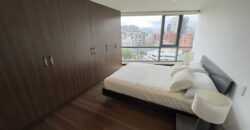 Vendo Elegante, Departamento Tres Dormitorios, Amoblado. Sector Bosmediano