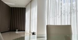 Vendo Elegante, Departamento Tres Dormitorios, Amoblado. Sector Bosmediano