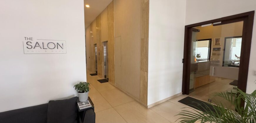 Vendo Elegante, Departamento Tres Dormitorios, Amoblado. Sector Bosmediano