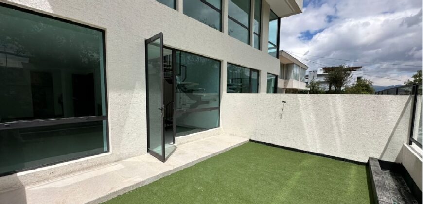Vendo Departamento, a Estrenar, Dos Dormitorios, Dúplex. Sector Quiteño Libre