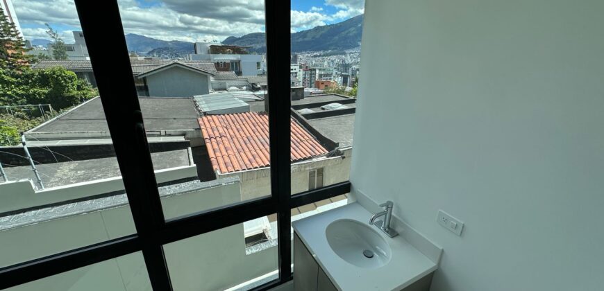 Vendo Departamento, a Estrenar, Dos Dormitorios, Balcón. Sector Quiteño Libre